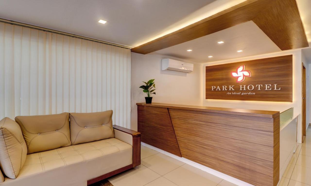 Treebo Park Hotel Thiruvananthapuram Exterior photo