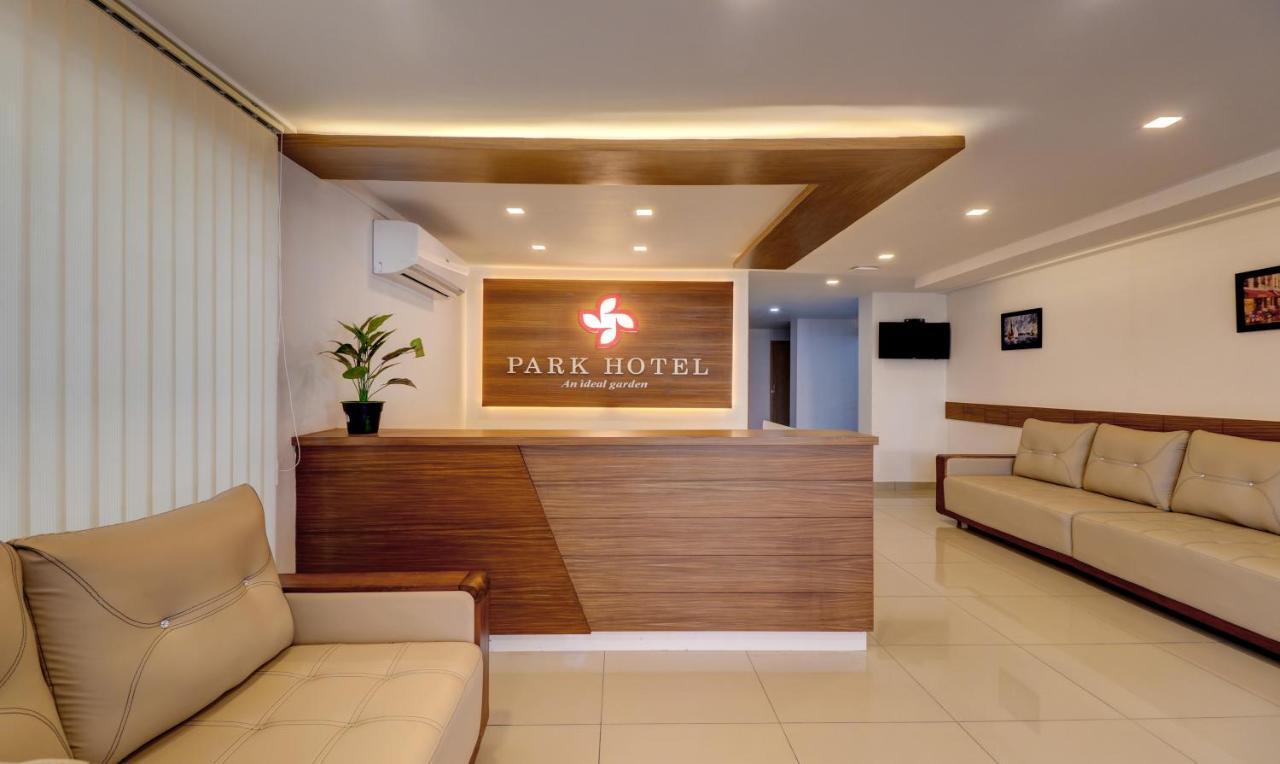 Treebo Park Hotel Thiruvananthapuram Exterior photo